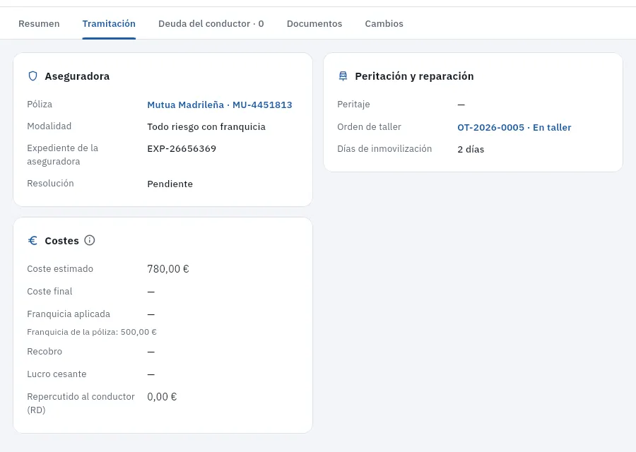 La pestaña Tramitación del SN-2026-0001: la póliza del coche y la reparación en curso.